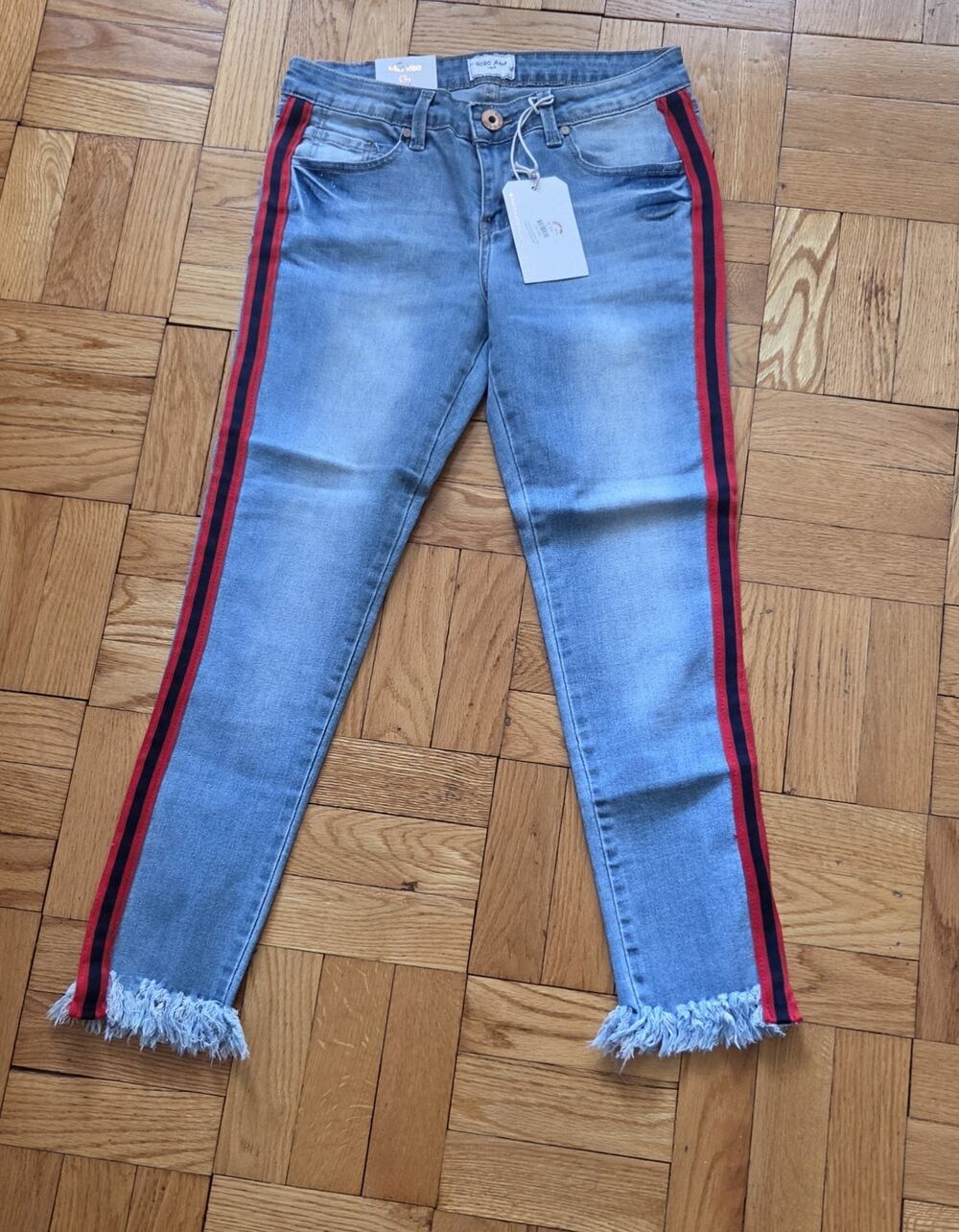 Nwt Midrise GOGO Strech Jeans With Fringe Bottom And Side Stripes Sz7 Mom Jeans